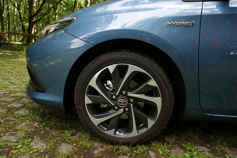 Toyota Auris po face liftingu