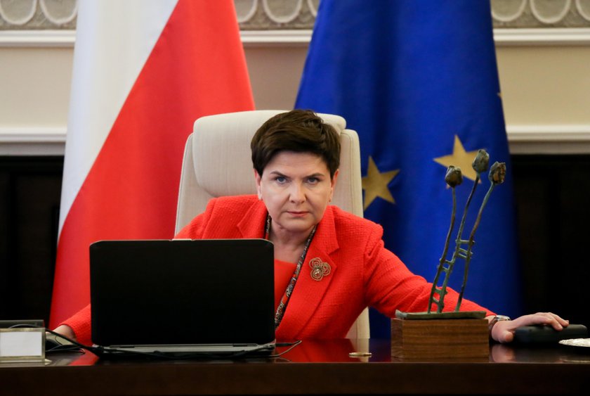 Szydło jednak na prezydenta Warszawy