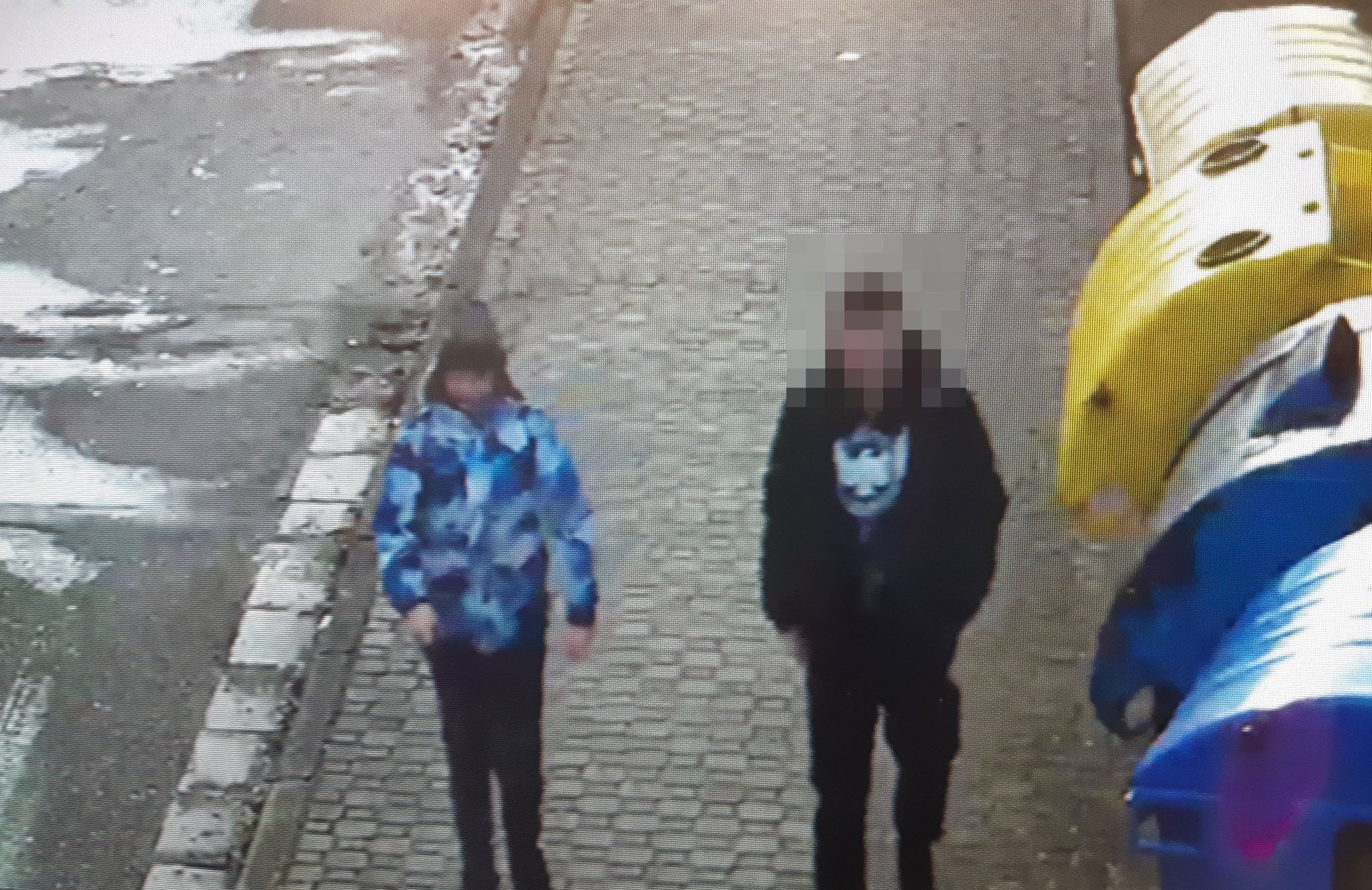 Policajti pátrajú po 12-ročnom Danielovi. 