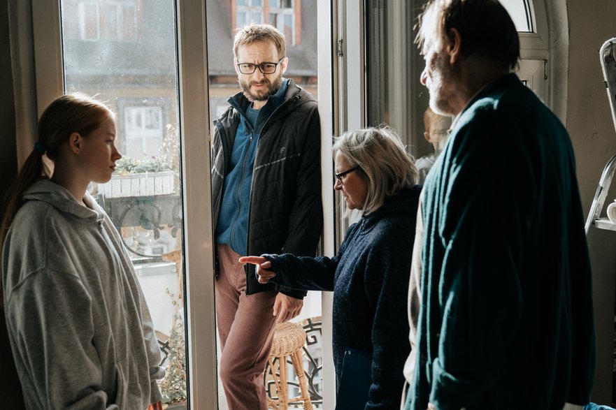 Pola Król, Michał Żurawski, Beata Dzianowicz oraz Grzegorz Przybył na planie filmu "Strzępy"