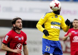 Lotto Ekstraklasa: Wielkie emocje w meczu Piast - Arka. Kilka zwrotów akcji, rzut karny i czerwona kartka