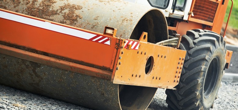 Ta autostrada nie powinna być czynna. Kierowcy jeżdżą nielegalnie