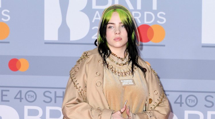 Billie Eilish válaszolt a fürdőruhás képeit kritizálóknak