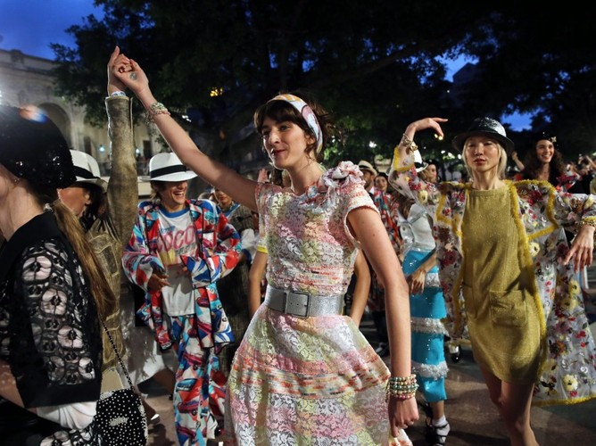 Chanel Resort 2017 Kuba