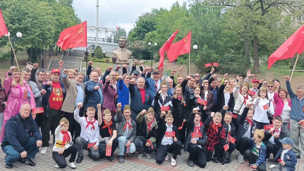 Rosjanie postawili pierwszy w okupowanej Ukrainie pomnik Stalina