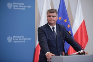 Wąsik: Nie zamierzamy wpuszczać hurtem do Polski żadnej grupy Rosjan