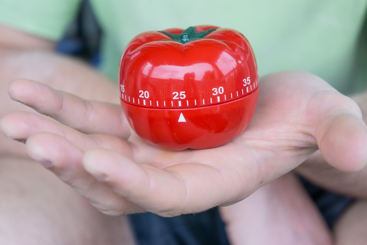 Pomidor na ratunek produktywności i koncentracji! Odkryj sekrety Techniki Pomodoro
