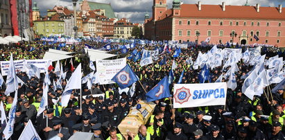 Wielka manifestacja służb mundurowych w Warszawie