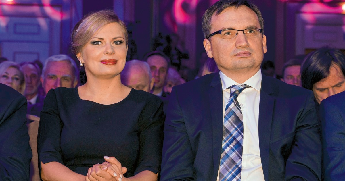 Kim jest Patrycja Kotecka? "To nie jest typowa żona konserwatywnego polityka. Była mózgiem Ziobry"