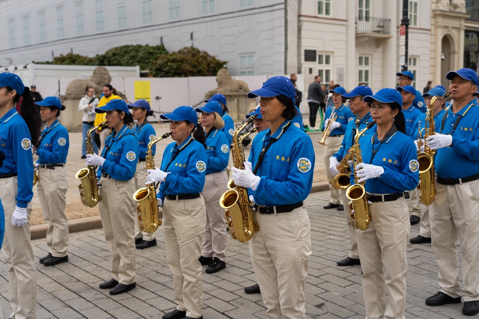 Marsz Falun Gong w Warszawie