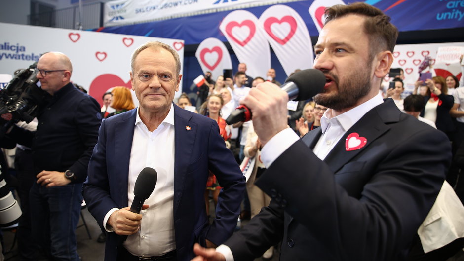 Premier Donald Tusk i nowy prezydent miasta Krakowa Aleksander Miszalski 