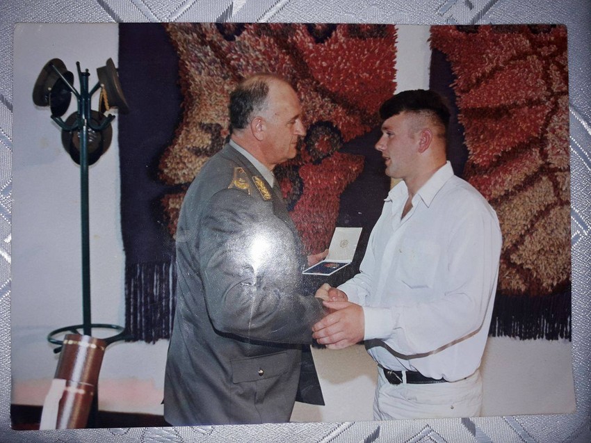 Enis na polaganju zakletve