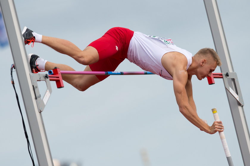 Robert Sobera sensacyjnym mistrzem Europy! Renaud Lavillenie zawiódł