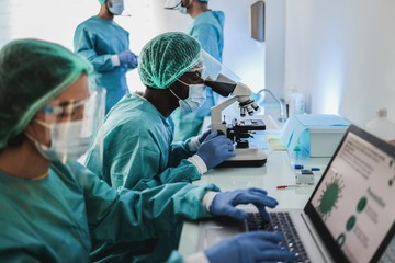 Gyökeres változások Dél-Afrikában a COVID-19 járvány kezelésében
