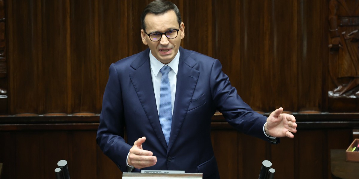 Sejm zajął się m.in. przepisami dotyczącymi referendum. Na zdjęciu premier Mateusz Morawiecki podczas przemówienia w Sejmie