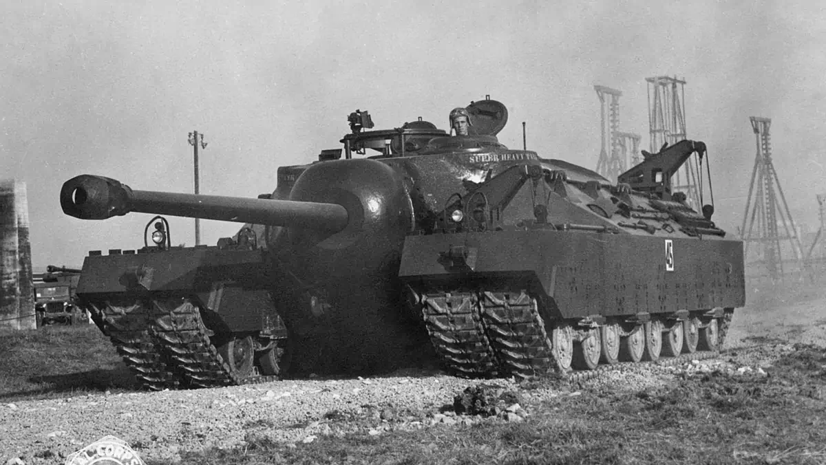 Na zdjęciu amerykański T-28 Super Heavy Tank, czyli jeden z najcięższych czołgów w historii