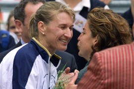 Bila je NAJBOLJA TENISERKA NA SVETU, a sad NEMA PARA DA PREHRANI DECU: Preti joj ZATVOR, živi od MILOSTINJE PRIJATELJA, a u sve probleme UVUKAO JU JE MUŽ