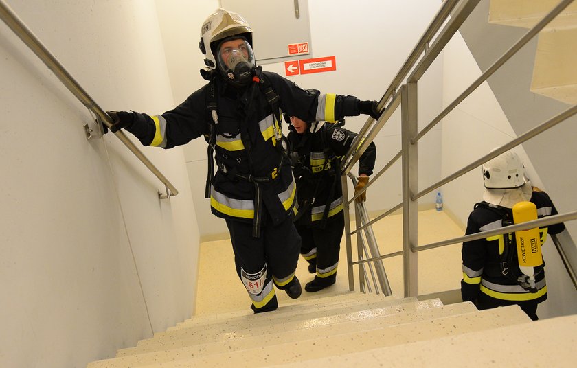 Mistrzostwa Polski strażaków w towerrunningu