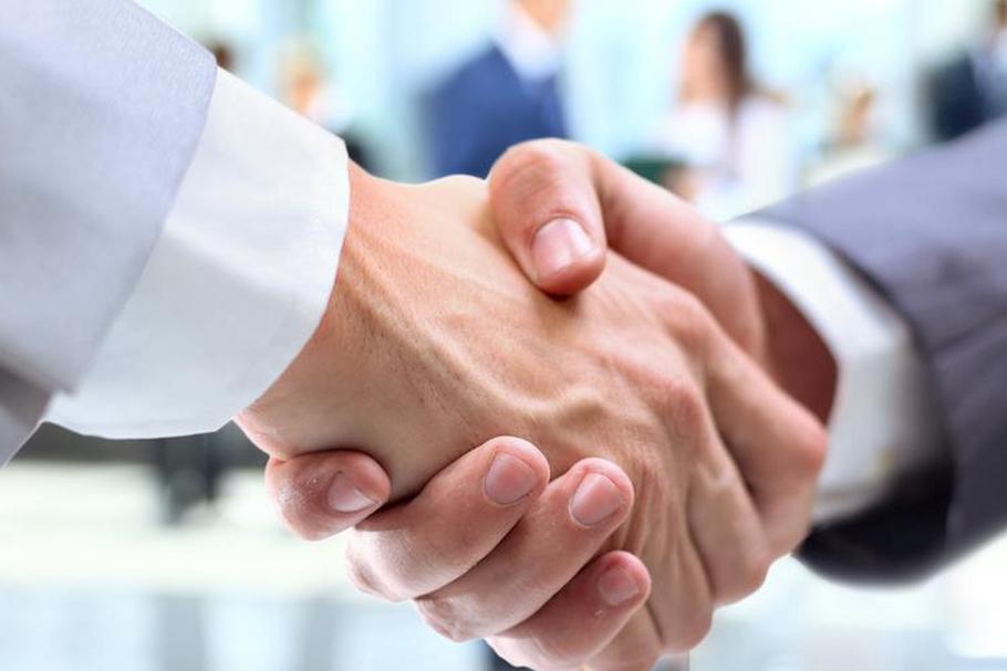 Business biznes uścisk dłoni zgoda handshake and business people