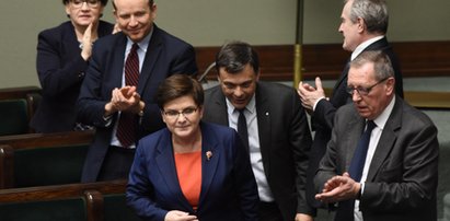 Premier Szydło może się cieszyć. Tak jej rząd oceniają Polacy