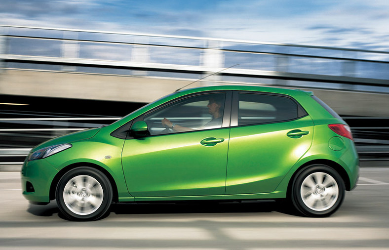 Nowa Mazda2: green car pod każdym względem (wideo)