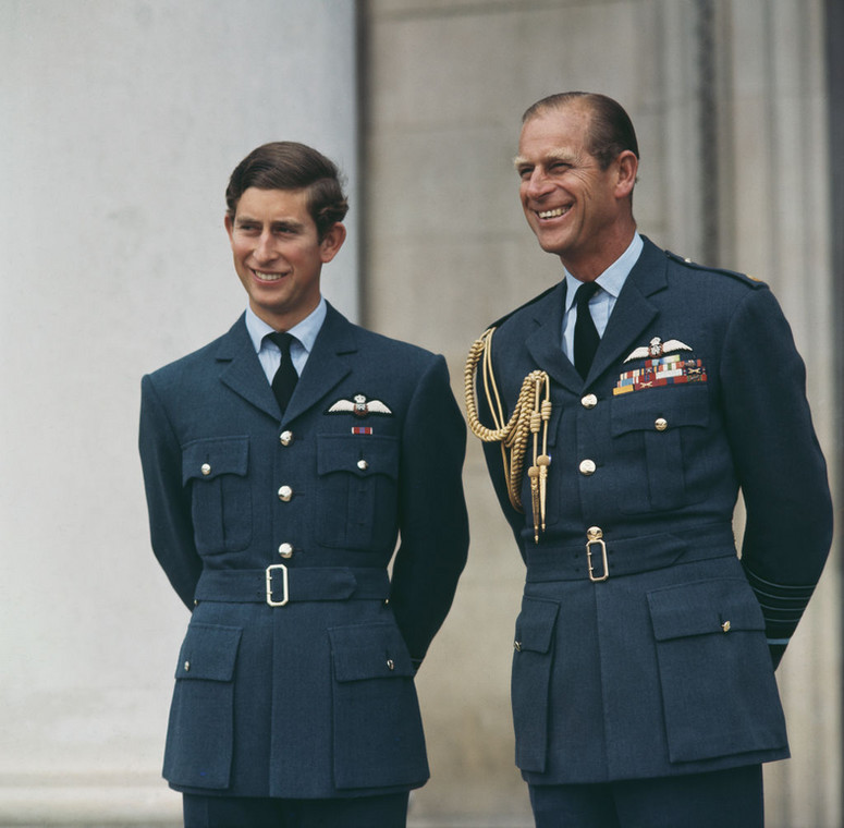 Karol ze swoim ojcem, księciem Filipem, sierpień 1971 r.