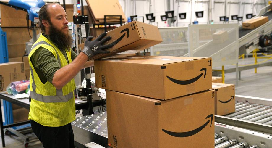 Amazon reveals how much it paid its median employee last year: $29,007 ...