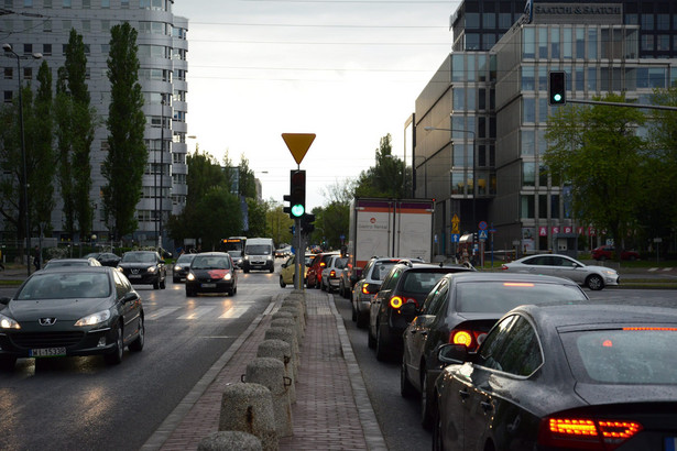 Warszawa ul. Domaniewska - korki w Mordorze