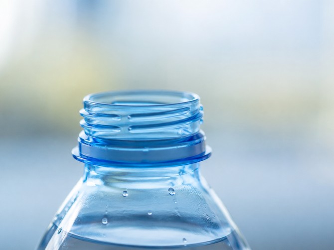 Koliko dugo može da se pije voda iz iste plastične flaše