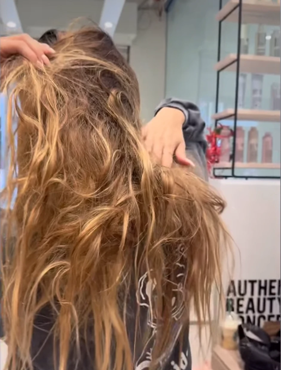 Jelena Radanović snimala ućebanu kosu