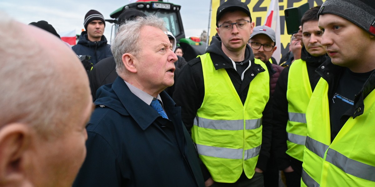 Janusz Wojciechowski pojechał w rodzinne strony. Rolnicy bezlitośni