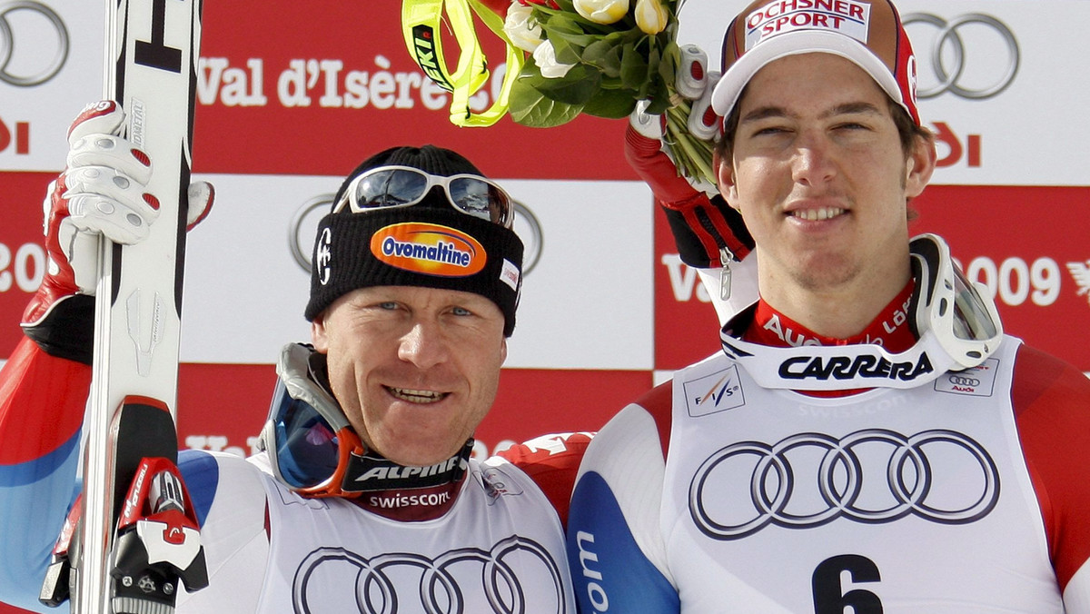Reprezentant Szwajcarii Carlo Janka prowadzi po pierwszym przejeździe slalomu giganta i ma spore szanse na wywalczenie swojego drugiego medalu na odbywających się we francuskim Val d'Isere mistrzostwach świata w narciarstwie alpejskim.