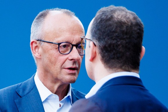 MERC RAZMATRA REKONSTRUKCIJU!? Njegov miljenik odlazi zbog surogat majčinstva, nisu stigli ni da razgovaraju: "Ovako nešto nisam očekivao"