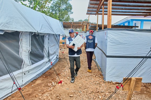 BROJ MRTVIH PREMAŠIO 1.000 Opasna zaraza se širi, ovako nešto nije zabeleženo NIKADA: "Umiru jer nemamo vakcine, lekove i novac!"