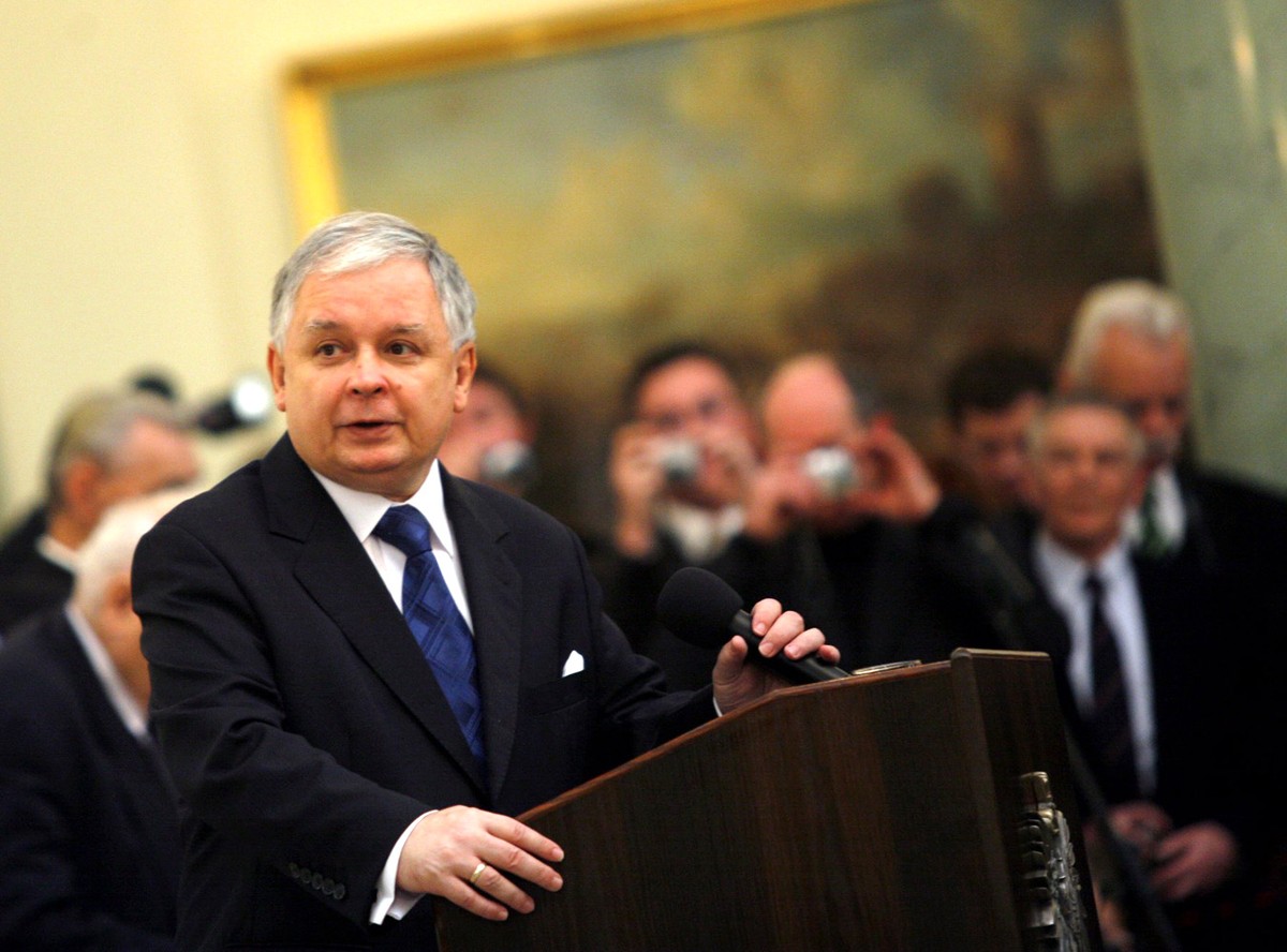 Prezydent zachowa wpływ na służby specjalne