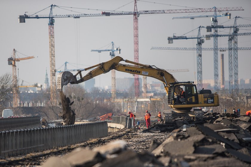 Problemy z budową estakady