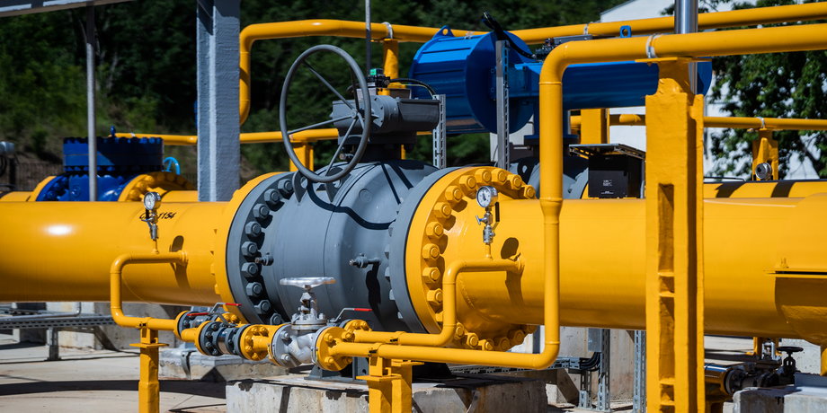 Ścięcie przez rosyjski Gazprom dostaw gazu do Europy podbija ceny tego surowca na Starym Kontynencie.