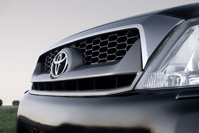 Toyota Hilux: restyling pickupa na nowy rok modelowy