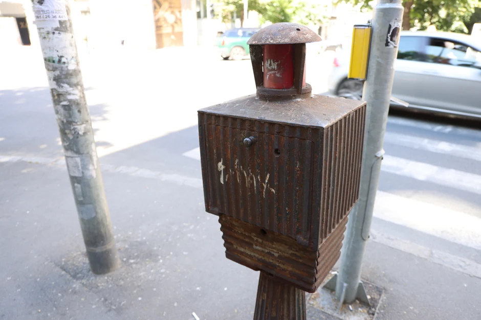Stari telefon u Sarajevskoj ulici