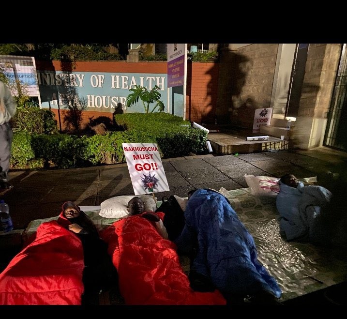 Doctors stage overnight camp at Ministry of Health headquarters in protest
