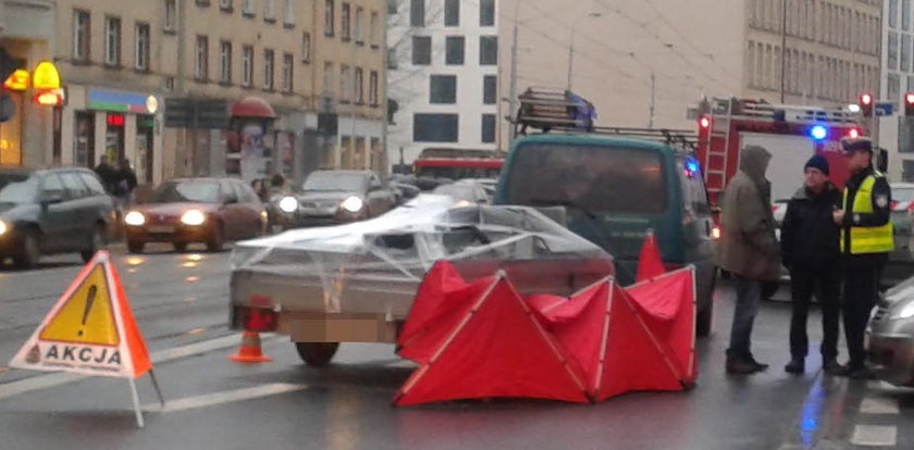 Kobieta śmiertelnie potrącona przez auto