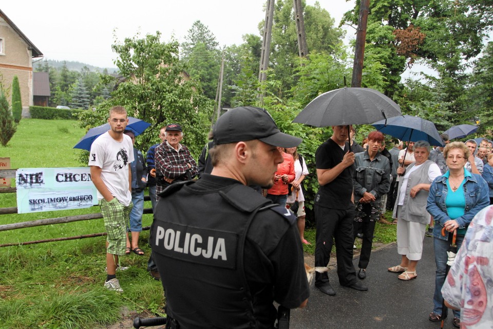 Wojna parafian z proboszczem