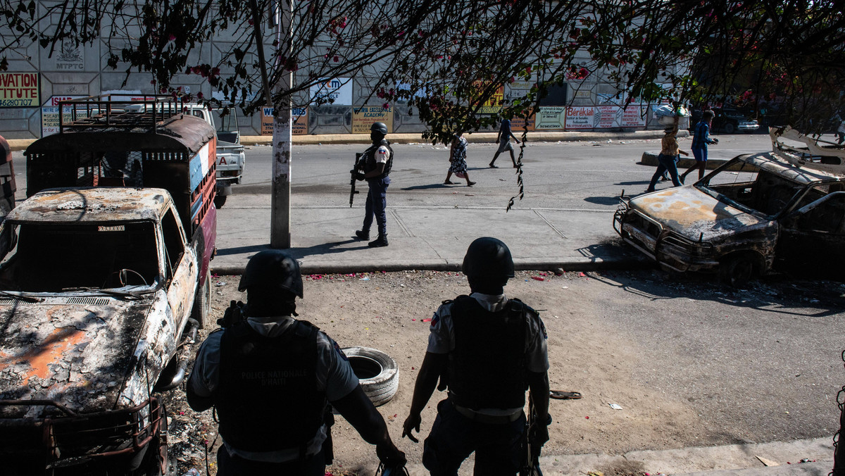 Gangi zaatakowały Pałac Prezydencki w Port-au-Prince