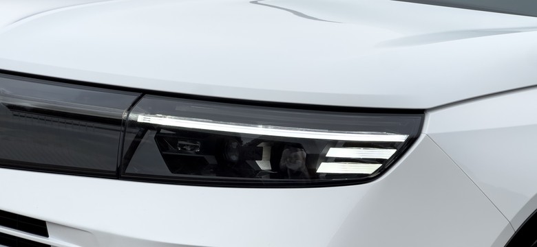 Nowy Opel wjeżdża do Polski. Ma silnik 1.6 turbo i tyle kosztuje