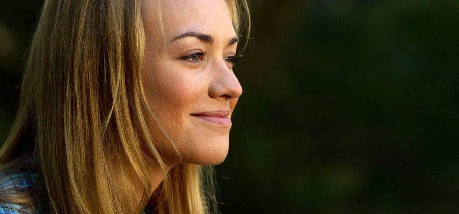 Yvonne Strahovski w filmie "Elita zabójców"