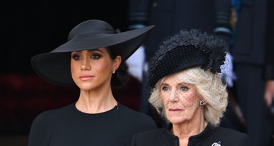 Kamilla királyné finoman hadat üzent Meghan Markle-nek