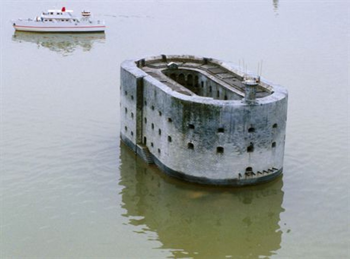 Miniatura Francji, France Miniature, Fot Stanisław Fredro - BonieckiPAP, komis RM