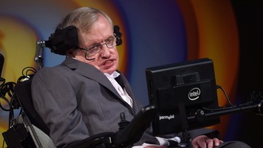 Stephen Hawking: ludzie zmienią Ziemię w gigantyczną kulę ognia