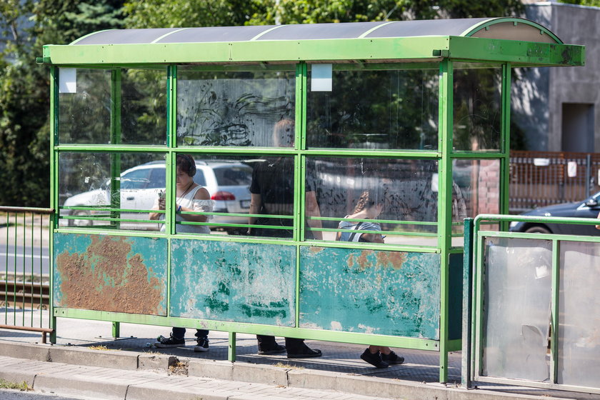 Wymieniają wiaty przystankowe w Poznaniu