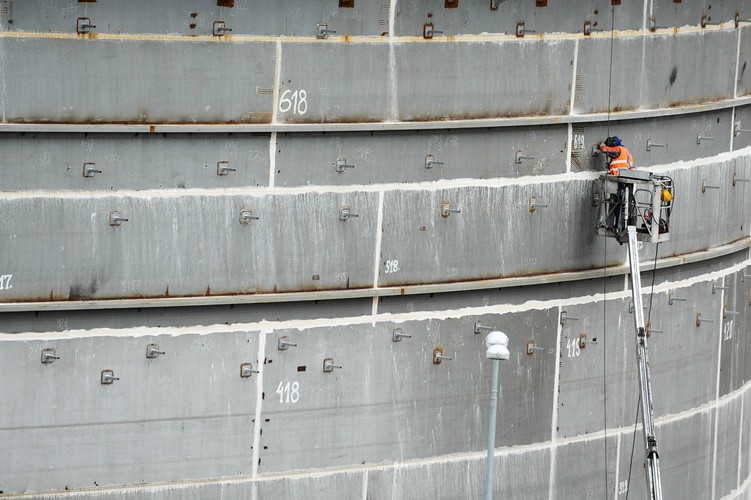 Po zakończeniu pierwszego etapu zbiorniki będą miały łączną pojemność 375 tys. m3. Powstanie także niezbędna infrastruktura do ich obsługi. <br><br>fot. (mgo) PAP/Piotr Pędziszewski